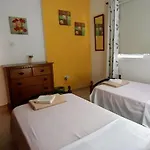 Sunny Villa *
